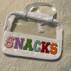 Snack pouch